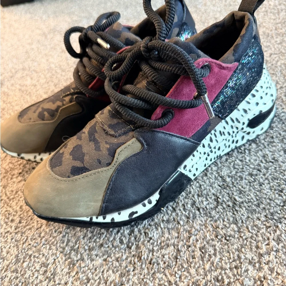 Steve Madden Cliff Chunky Sneakers Women’s Size 6 Mixed Media Animal Print